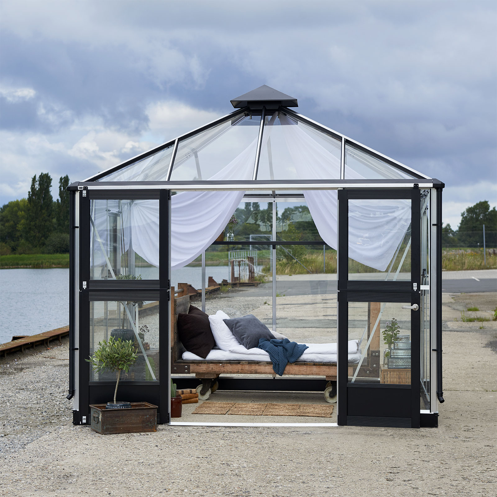 Juliana Oase Gew�chshaus 8,8 m� mit Sicherheitsglas - alufarben