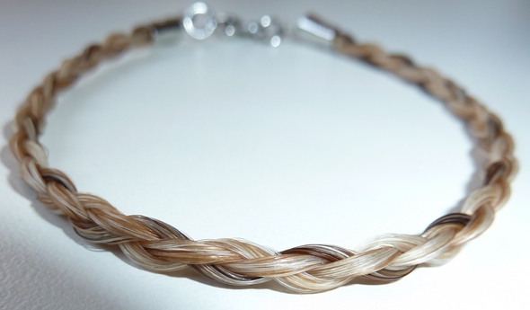 Pferdehaar-Armbänder - Forum Pferd.de